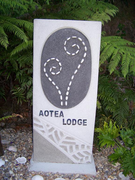 Aotea Lodge Great Barrier Tryphena Exterior photo